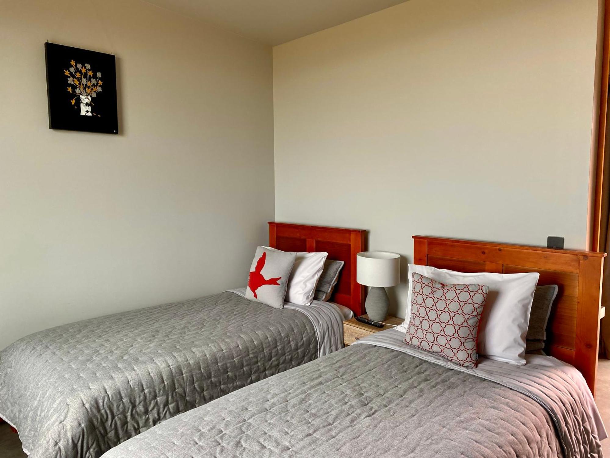 “The Cliffs” Humpridge View Motels Tuatapere Ngoại thất bức ảnh