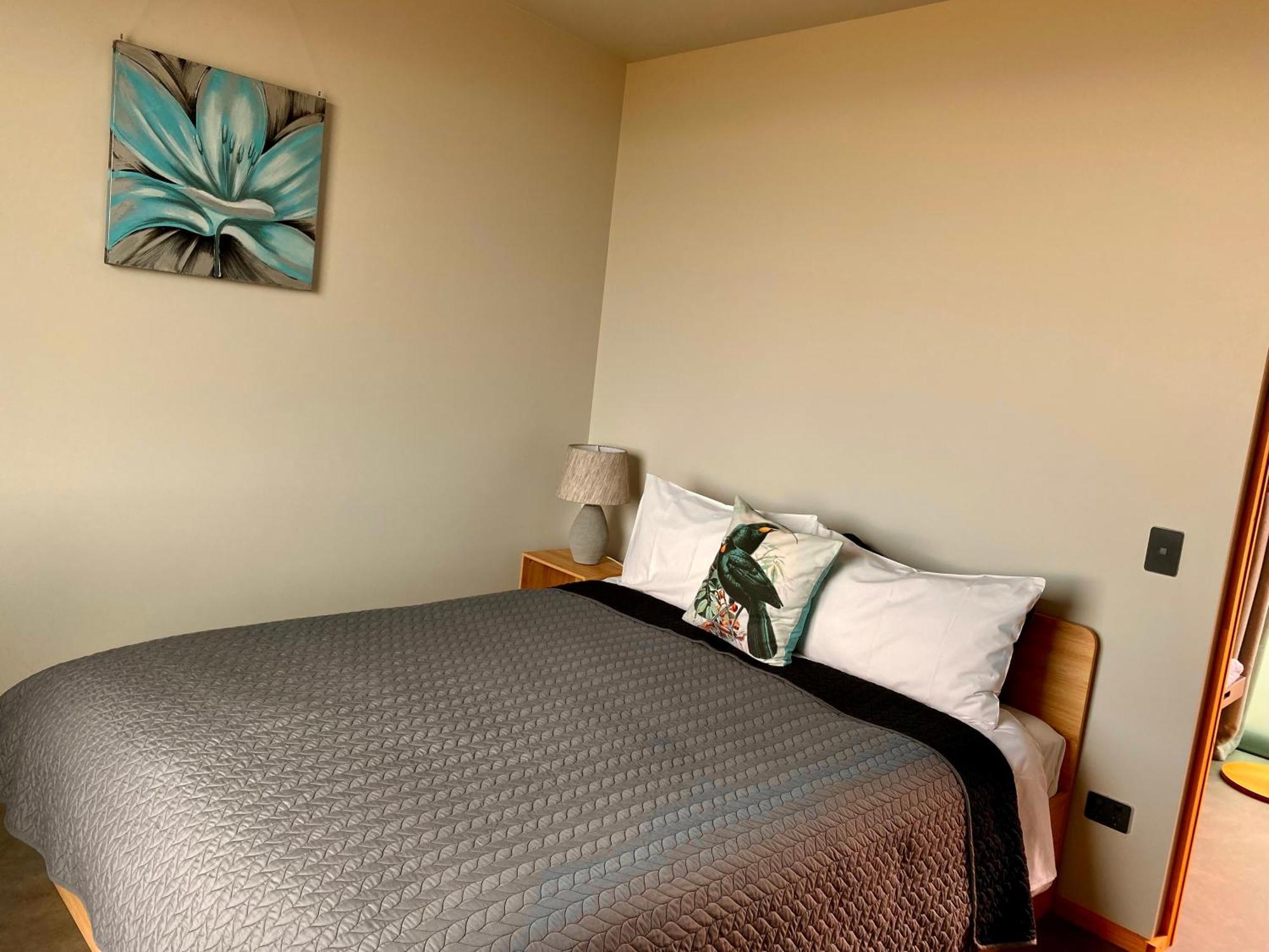 “The Cliffs” Humpridge View Motels Tuatapere Ngoại thất bức ảnh